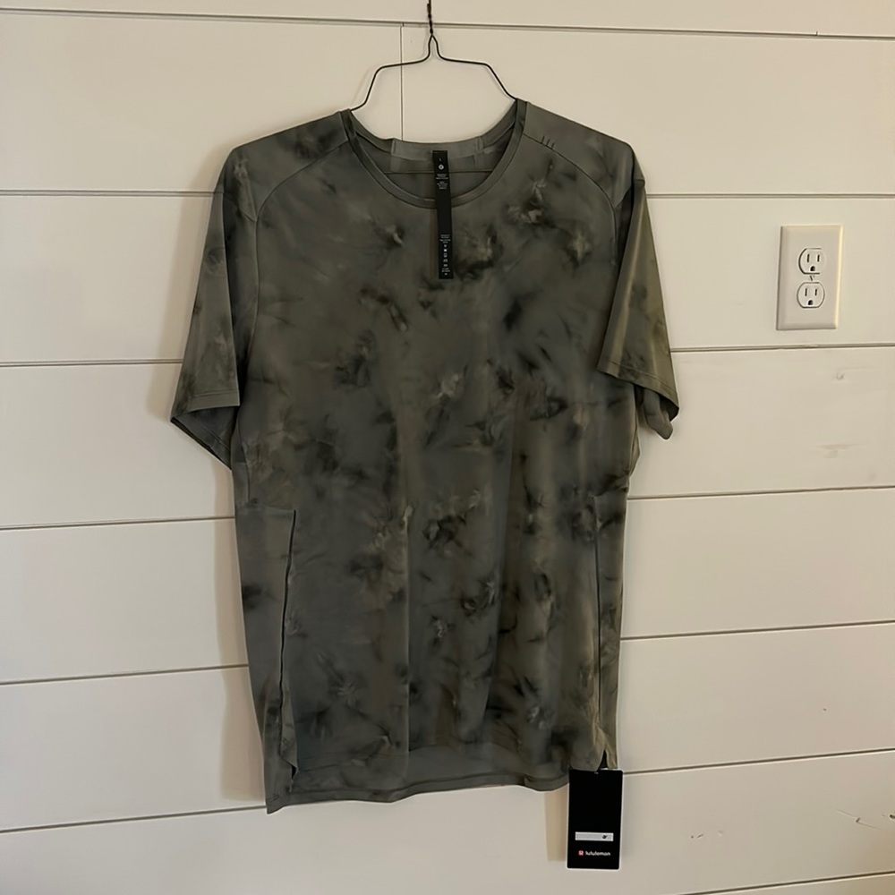 Lulu Lemon Fast and Free shirt